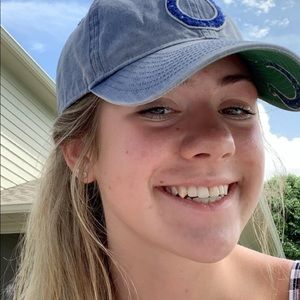 Meet your Posher, Isabel